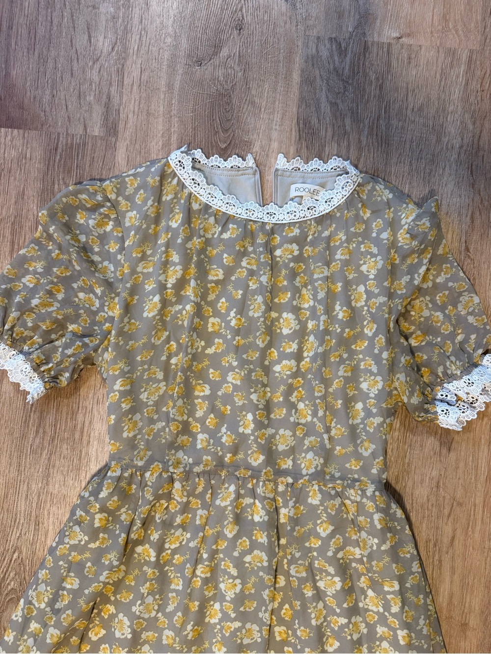 Roolee Vintage-Inspired Midi Dress - Picture 6 of 13